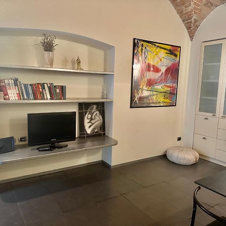 Feel - Luxury Duomo Suite Bergamo Bagian luar foto