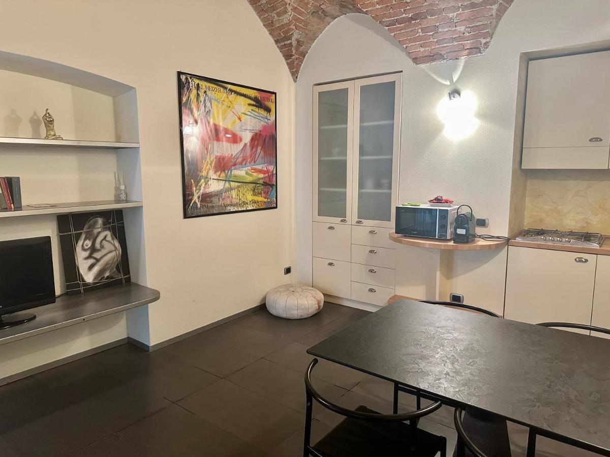 Feel - Luxury Duomo Suite Bergamo Bagian luar foto